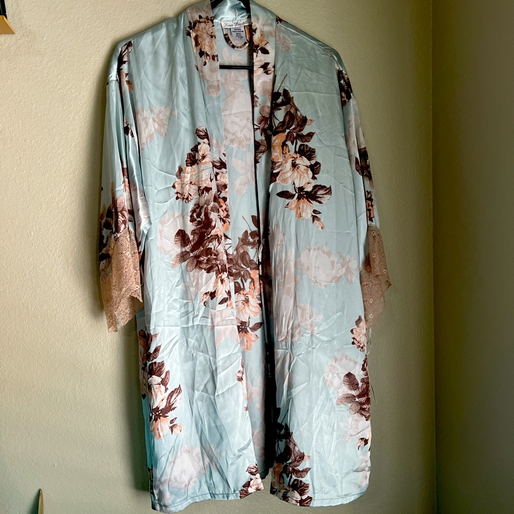 Linea Donatella kimono robe